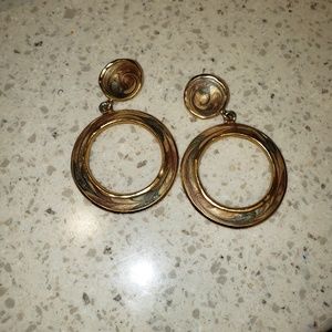 Ladies gold tone earrings